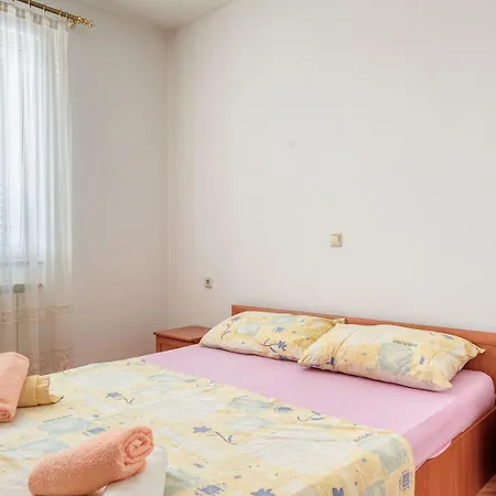 Vesna 1 With Terrace Rovinj