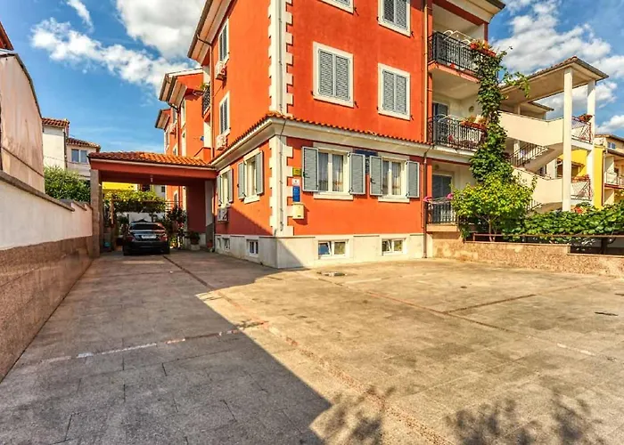 Vesna 1 With Terrace Apartment *