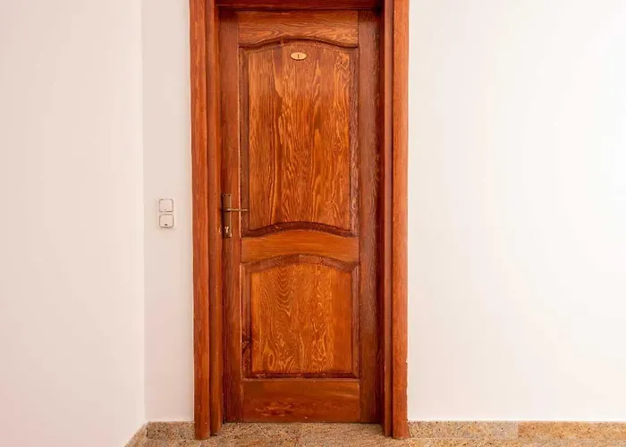 Vesna 1 With Terrace Apartment